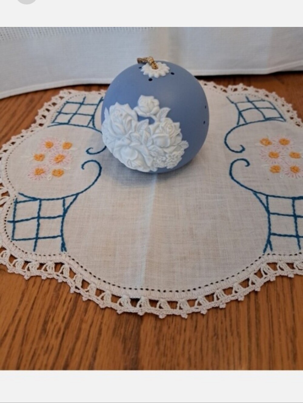 ❤️6/$16❤️Unbranded Pomander Ball 2.75 Inch